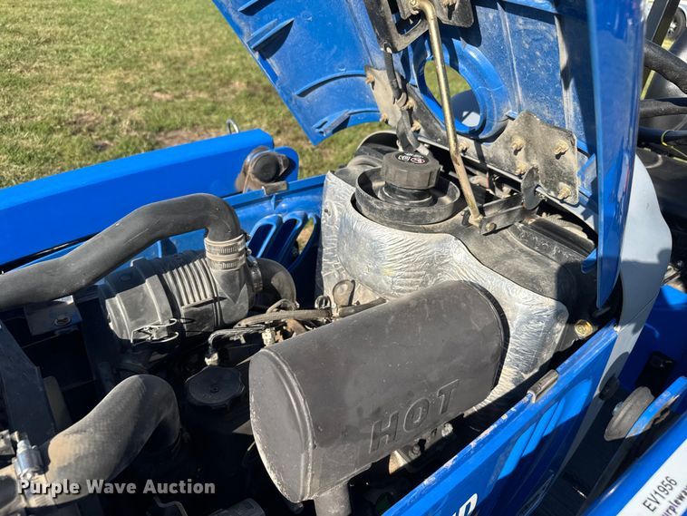 image for item EV1956 2016 New Holland Boomer 24 MFWD tractor