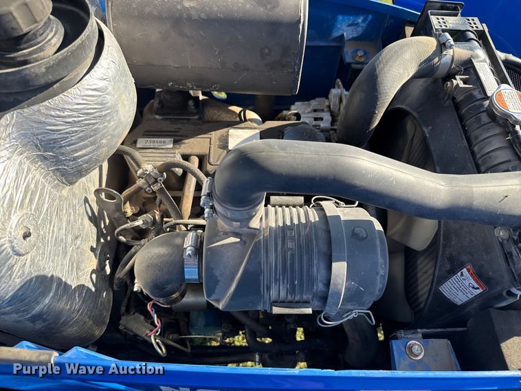 image for item EV1956 2016 New Holland Boomer 24 MFWD tractor