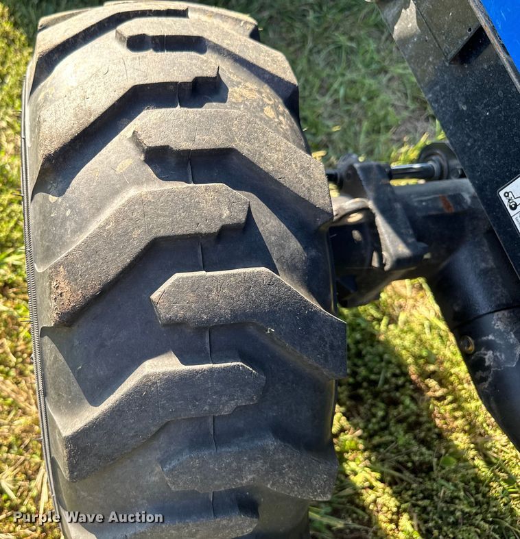 image for item EV1956 2016 New Holland Boomer 24 MFWD tractor