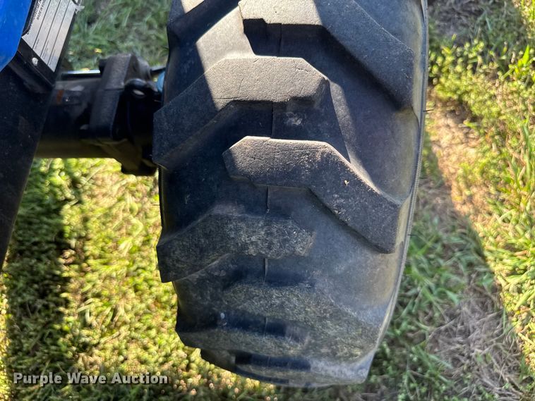 image for item EV1956 2016 New Holland Boomer 24 MFWD tractor