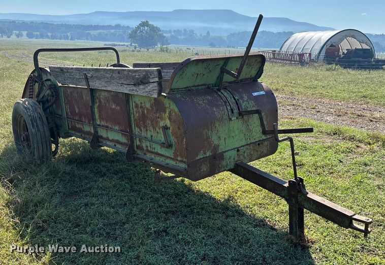 image for item EV3028 John Deere Model H manure spreader