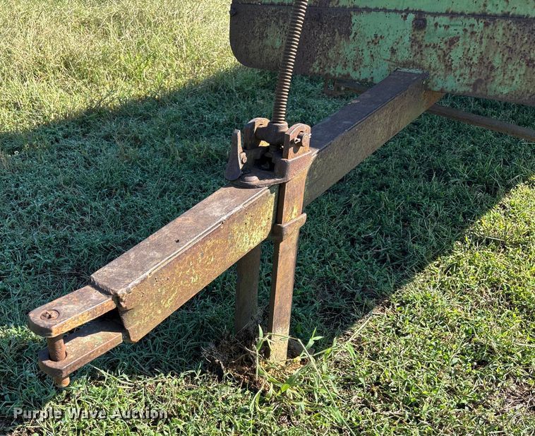 image for item EV3028 John Deere Model H manure spreader
