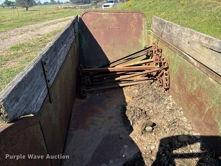 image for item EV3028 John Deere Model H manure spreader