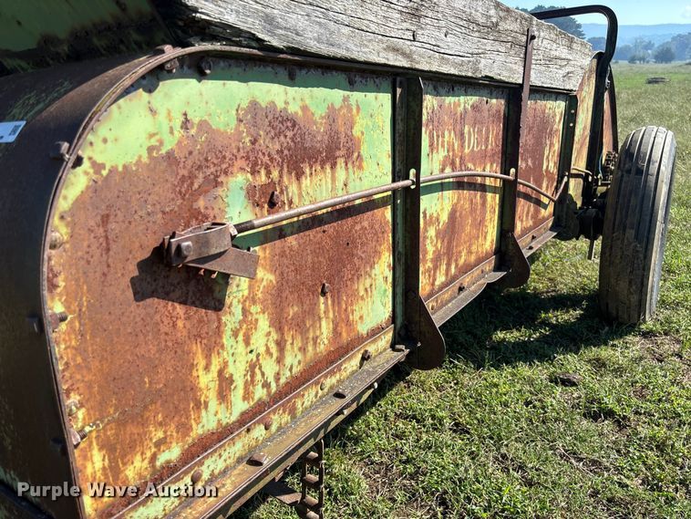 image for item EV3028 John Deere Model H manure spreader