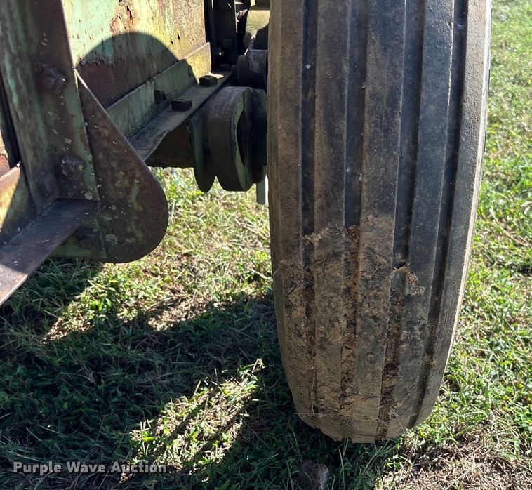 image for item EV3028 John Deere Model H manure spreader