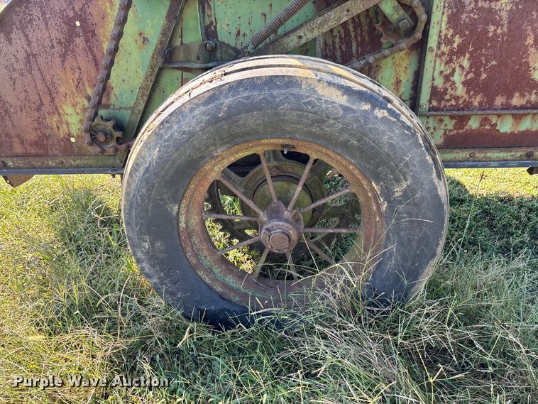 image for item EV3028 John Deere Model H manure spreader