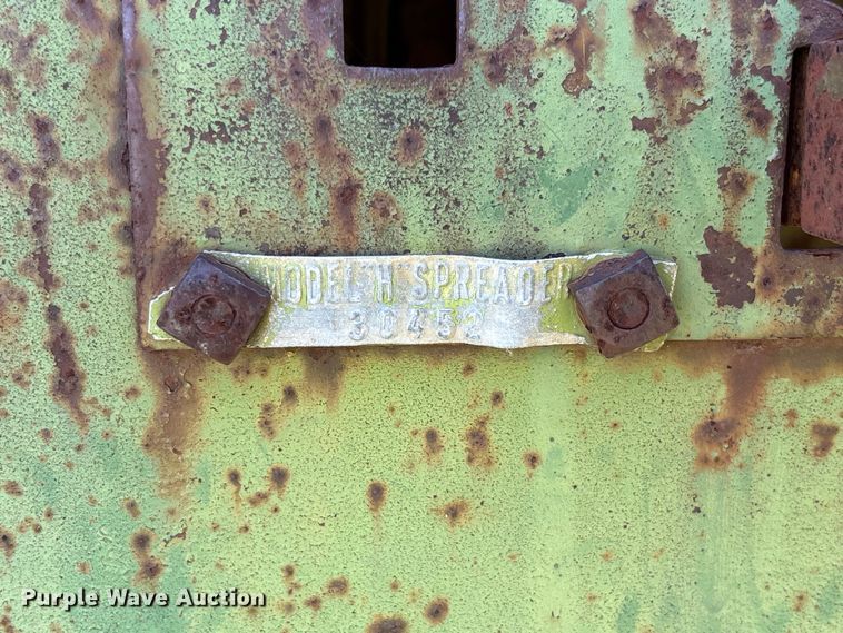 image for item EV3028 John Deere Model H manure spreader