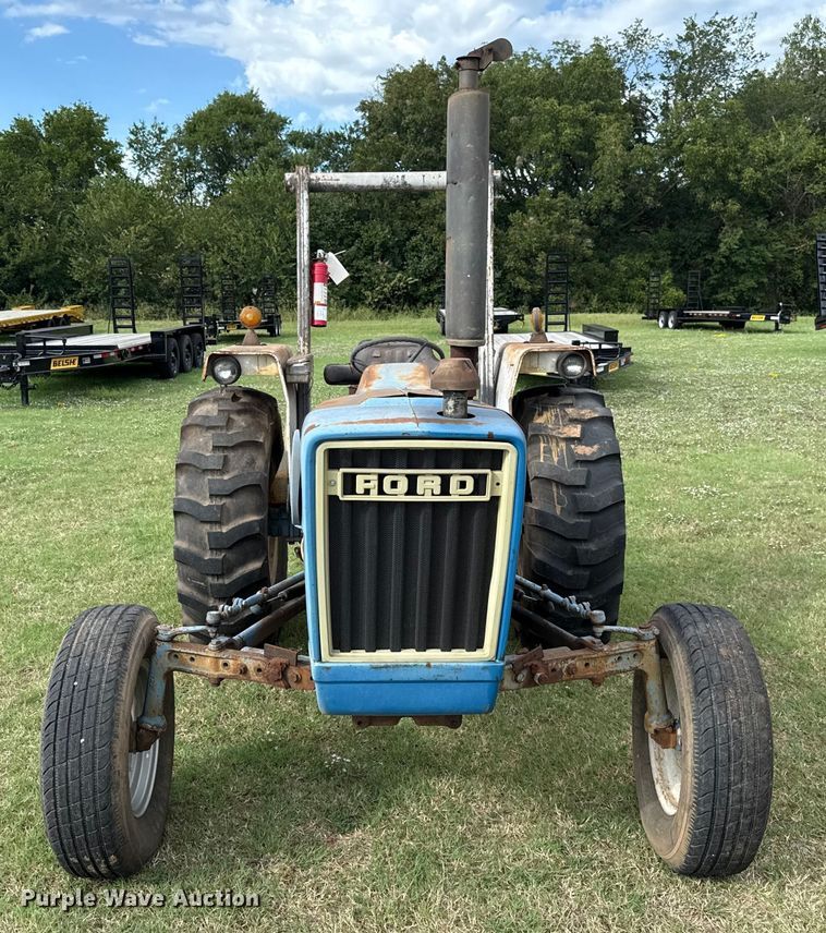image for item GH9371 Ford 4600 tractor