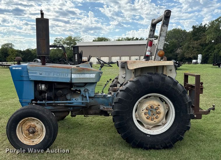 image for item GH9371 Ford 4600 tractor