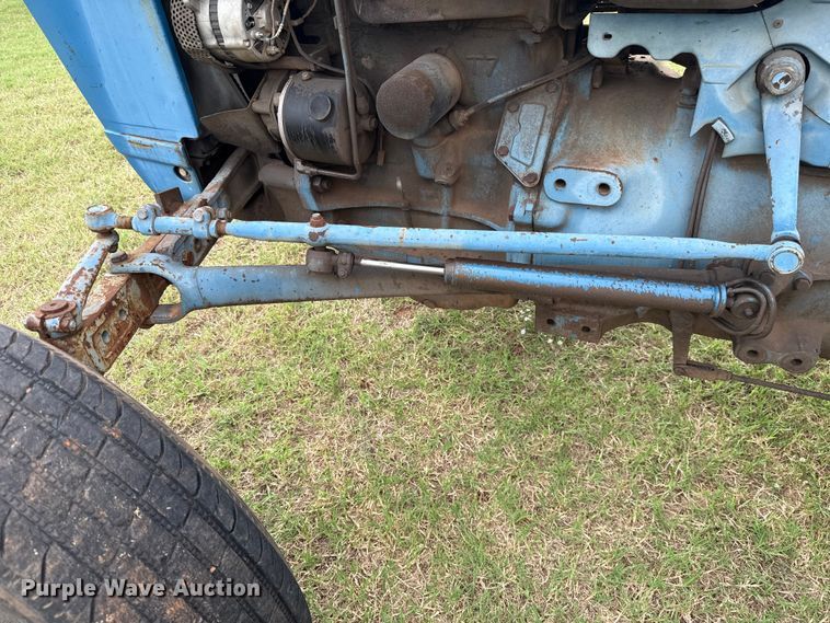 image for item GH9371 Ford 4600 tractor