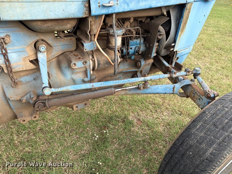 image for item GH9371 Ford 4600 tractor
