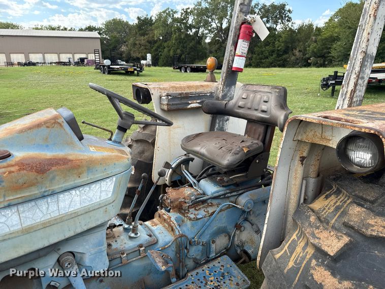 image for item GH9371 Ford 4600 tractor