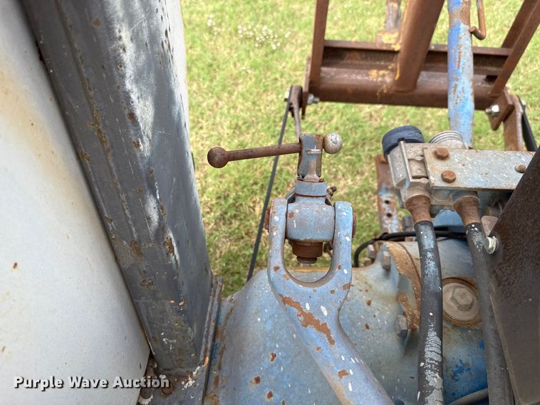 image for item GH9371 Ford 4600 tractor