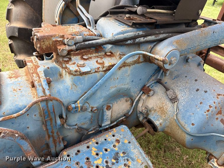 image for item GH9371 Ford 4600 tractor