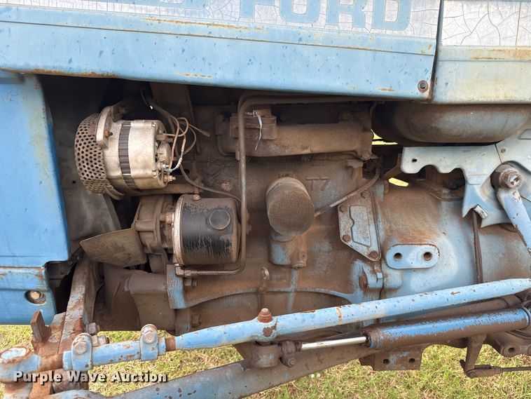 image for item GH9371 Ford 4600 tractor