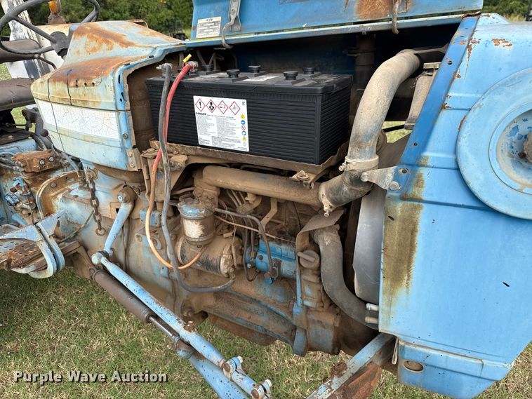 image for item GH9371 Ford 4600 tractor