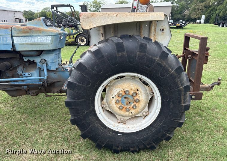 image for item GH9371 Ford 4600 tractor