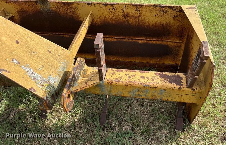 image for item GH9371 Ford 4600 tractor