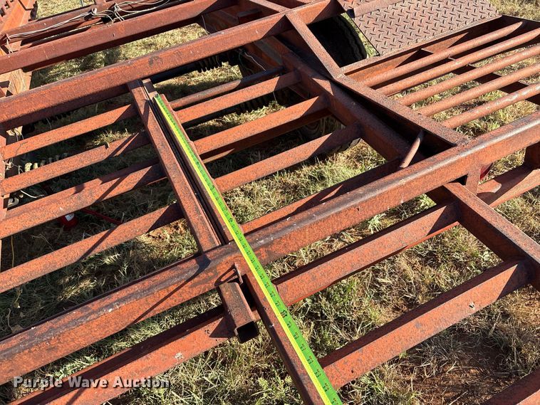 image for item IE9213 Donahue Manufacturing 800 windrower trailer