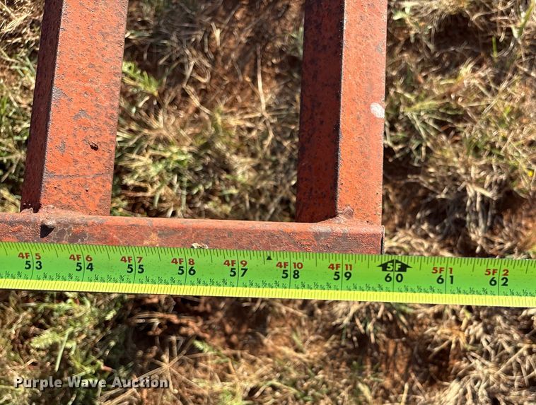 image for item IE9213 Donahue Manufacturing 800 windrower trailer