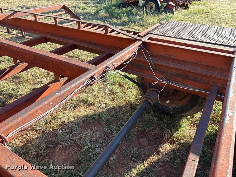 image for item IE9213 Donahue Manufacturing 800 windrower trailer