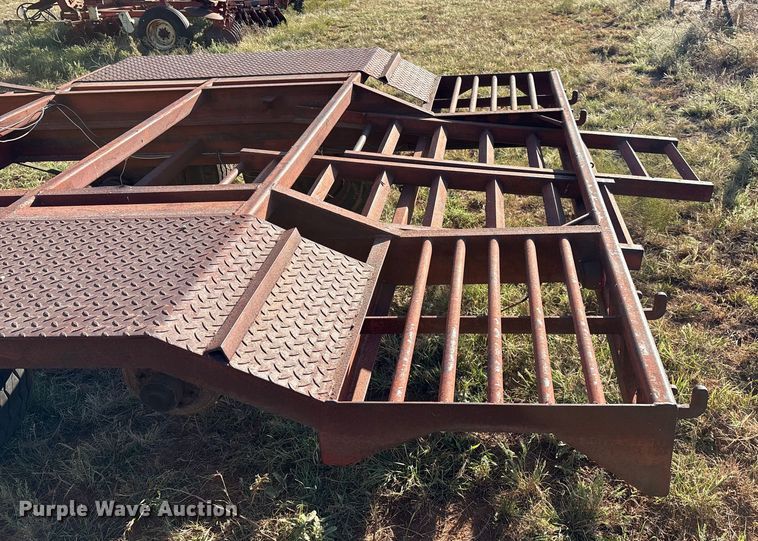 image for item IE9213 Donahue Manufacturing 800 windrower trailer