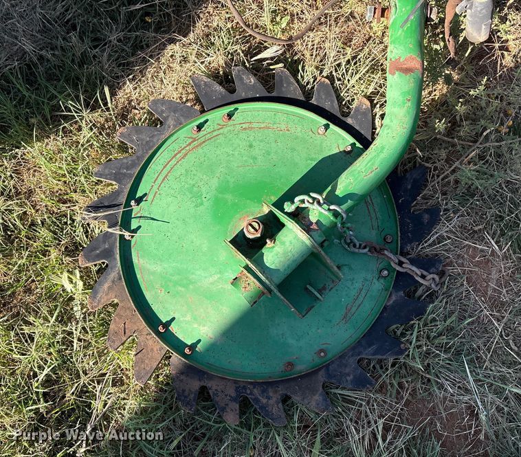 image for item IE9215 John Deere 535 round baler