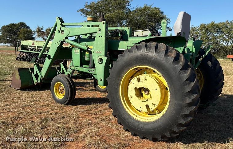 image for item IE9216 1960 John Deere 4010 tractor