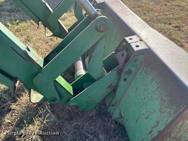 image for item IE9216 1960 John Deere 4010 tractor