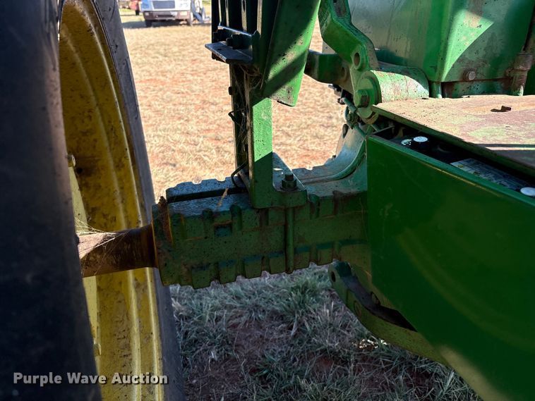 image for item IE9216 1960 John Deere 4010 tractor