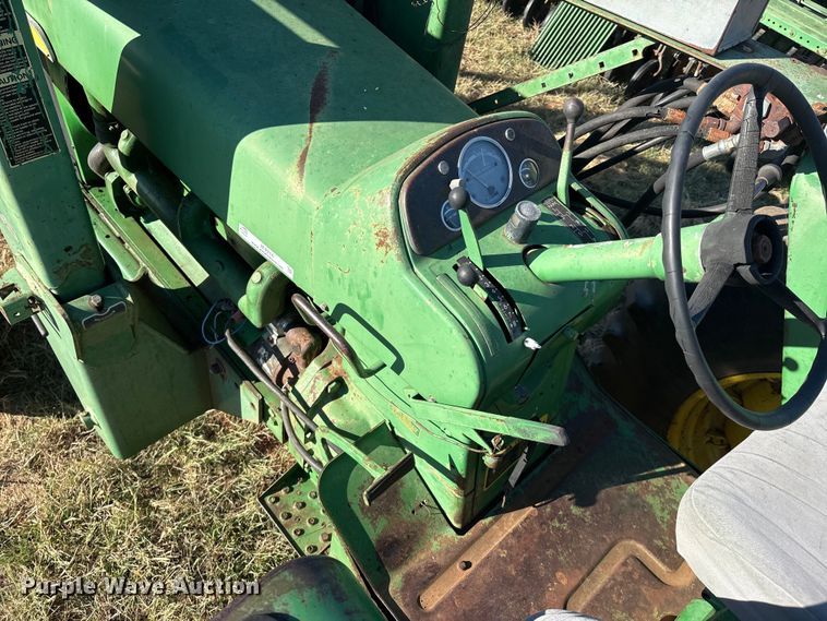 image for item IE9216 1960 John Deere 4010 tractor