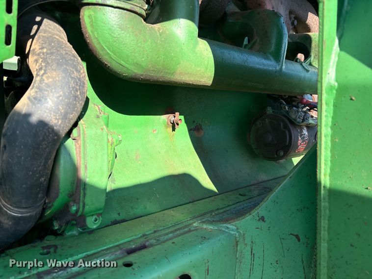 image for item IE9216 1960 John Deere 4010 tractor