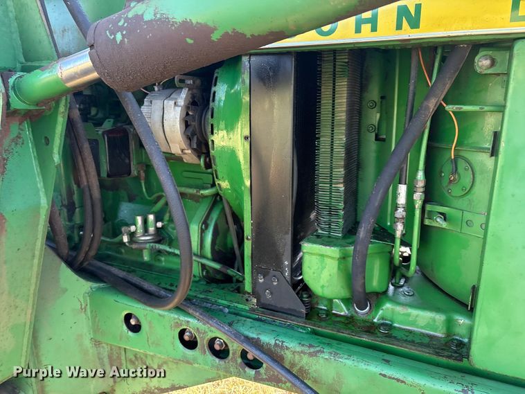 image for item IE9216 1960 John Deere 4010 tractor