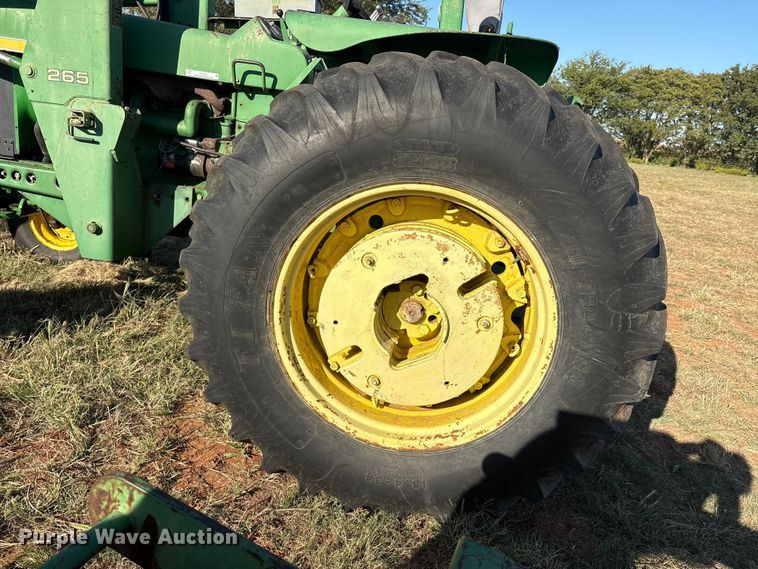 image for item IE9216 1960 John Deere 4010 tractor