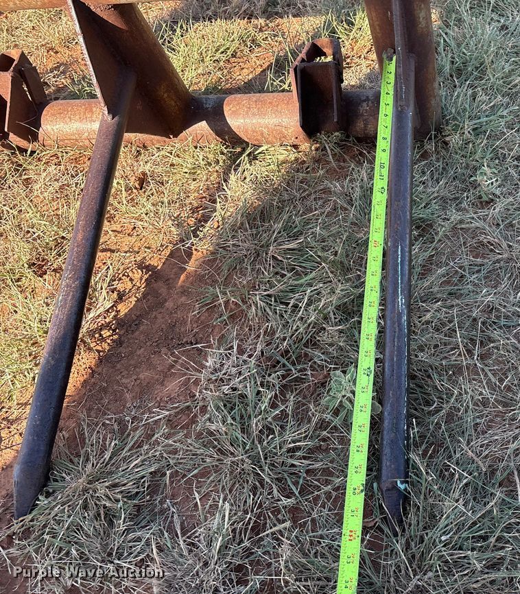 image for item IE9216 1960 John Deere 4010 tractor