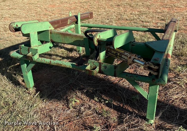 image for item IE9216 1960 John Deere 4010 tractor