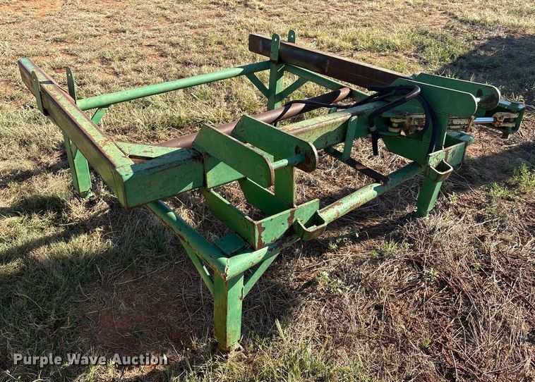 image for item IE9216 1960 John Deere 4010 tractor