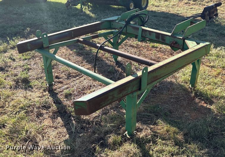 image for item IE9216 1960 John Deere 4010 tractor