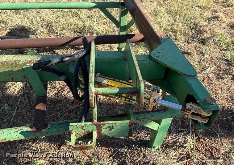 image for item IE9216 1960 John Deere 4010 tractor