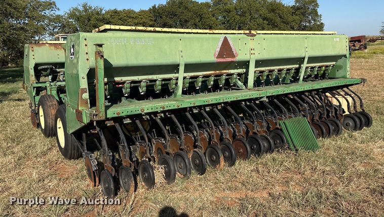 image for item IE9217 John Deere 515 grain drill