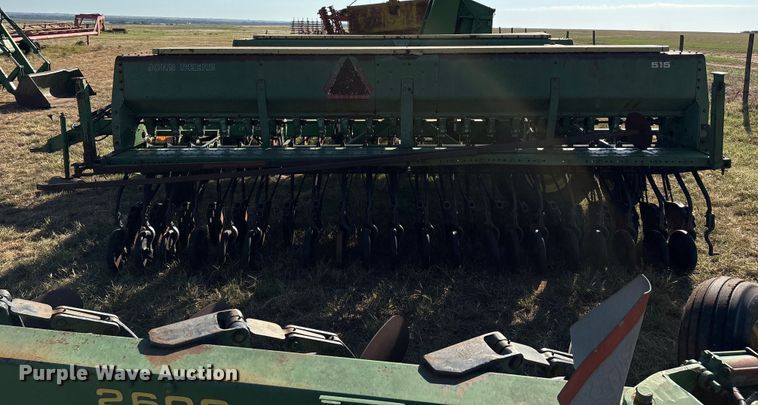 image for item IE9217 John Deere 515 grain drill