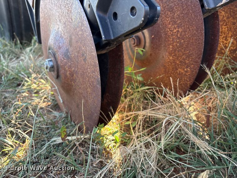 image for item IE9217 John Deere 515 grain drill