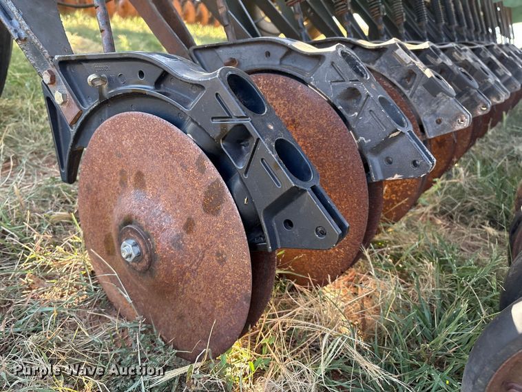 image for item IE9217 John Deere 515 grain drill