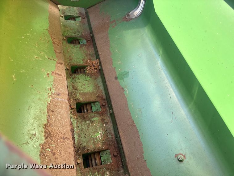 image for item IE9217 John Deere 515 grain drill