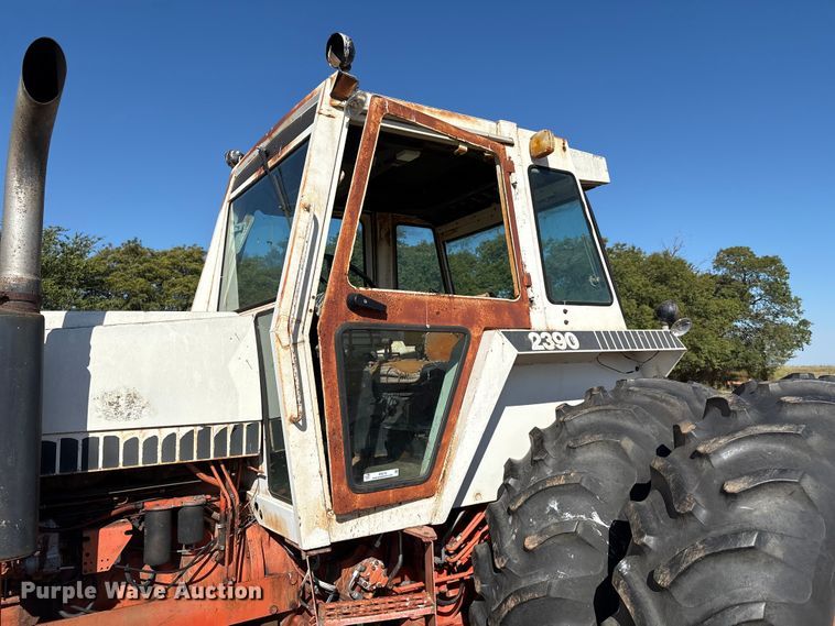 image for item IE9219 Case 2390 tractor