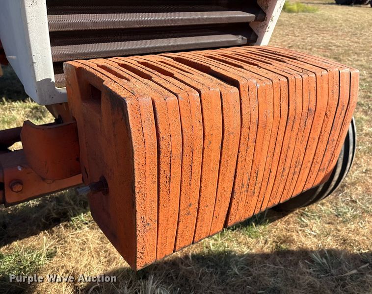 image for item IE9219 Case 2390 tractor