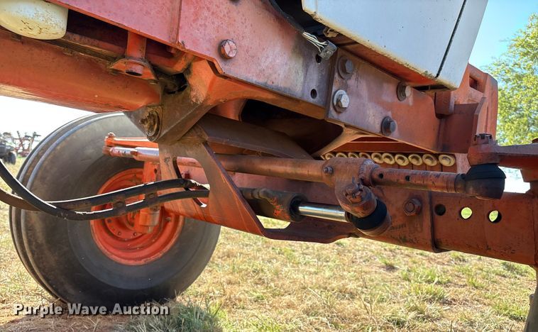 image for item IE9219 Case 2390 tractor