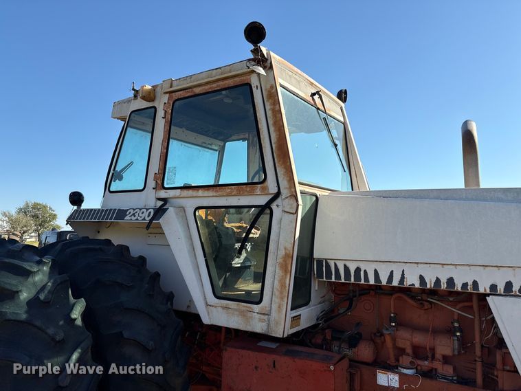 image for item IE9219 Case 2390 tractor