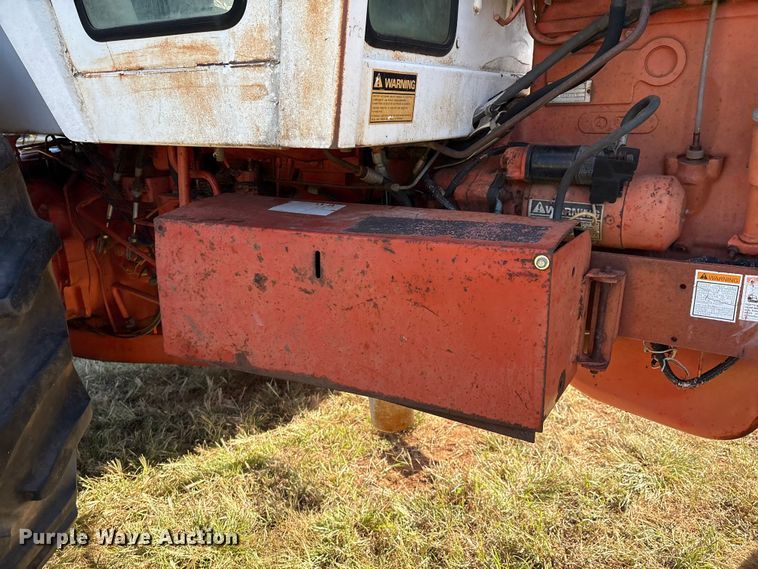 image for item IE9219 Case 2390 tractor