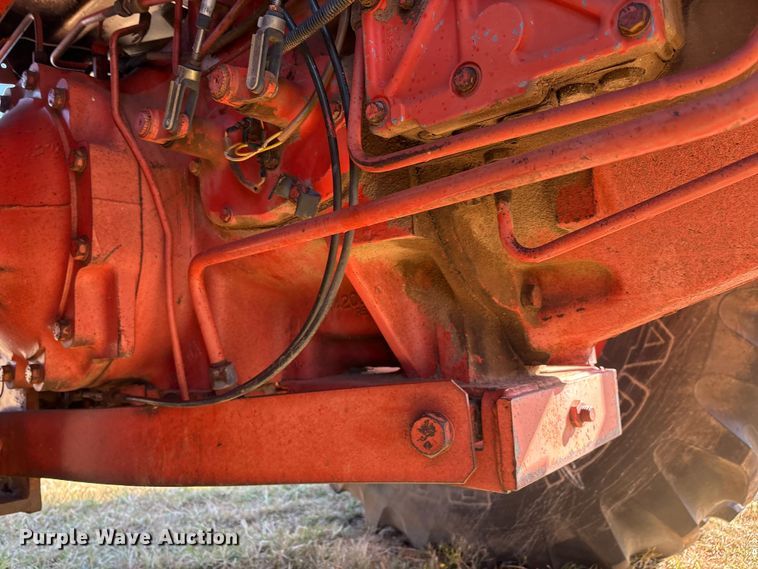 image for item IE9219 Case 2390 tractor